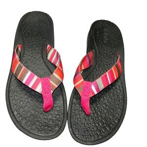 CLARKS Women's Flip Flops Thong Sandals PINK Multicolor Striped Comfort size 11